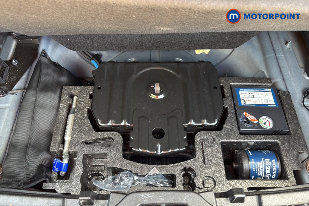Volvo Xc40 Ultimate Automatic Petrol SUV - Stock Number (1626377) - 33rd supplementary image