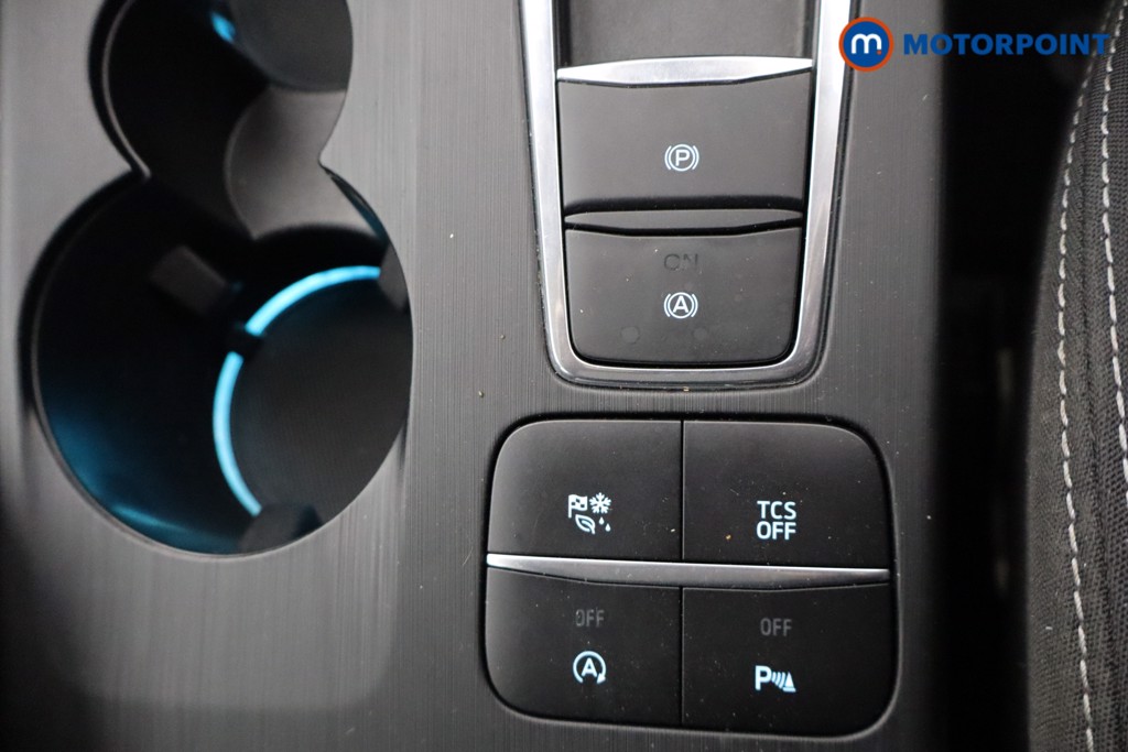 Ford Focus Titanium Automatic Petrol Hatchback - Stock Number (1626867) - 9th supplementary image