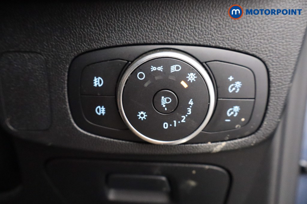 Ford Focus Titanium Automatic Petrol Hatchback - Stock Number (1626867) - 12th supplementary image