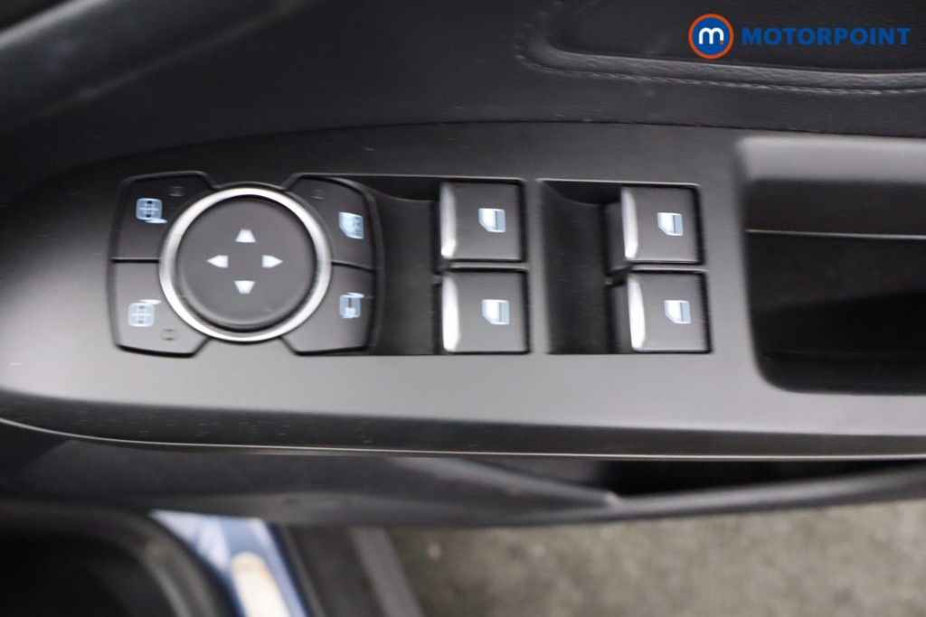 Ford Focus Titanium Automatic Petrol Hatchback - Stock Number (1626867) - 13th supplementary image