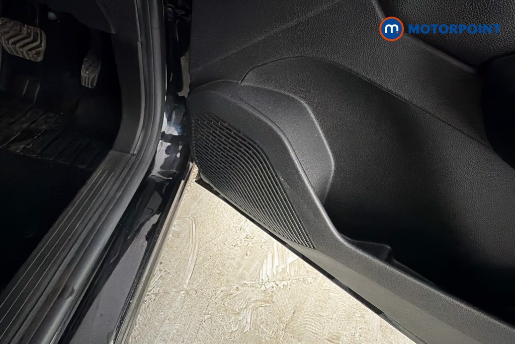 Renault Captur S Edition Automatic Petrol SUV - Stock Number (1631856) - 21st supplementary image