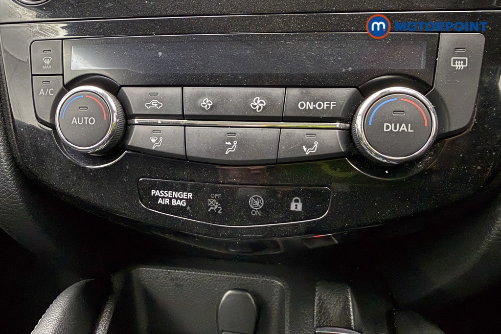 Nissan Qashqai Acenta Premium Manual Petrol SUV - Stock Number (1633381) - 16th supplementary image