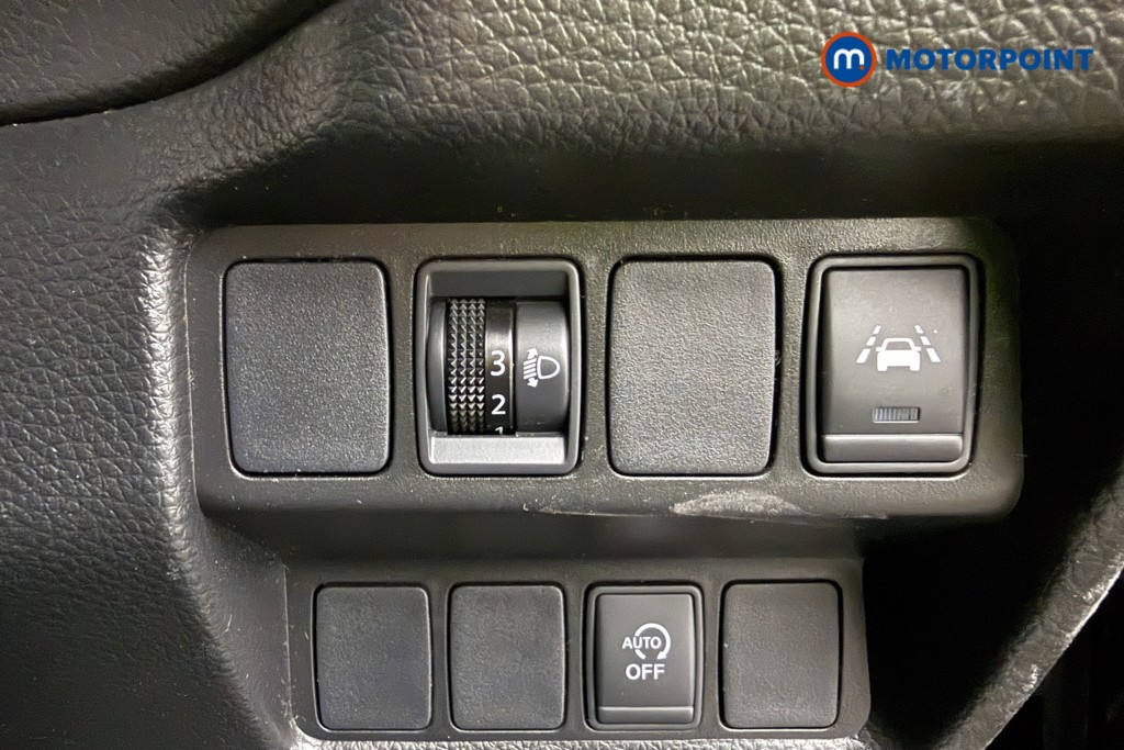 Nissan Qashqai Acenta Premium Manual Petrol SUV - Stock Number (1633381) - 17th supplementary image