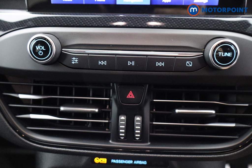 Ford Focus St-Line X Edition Manual Petrol Hatchback - Stock Number (1633698) - 9th supplementary image