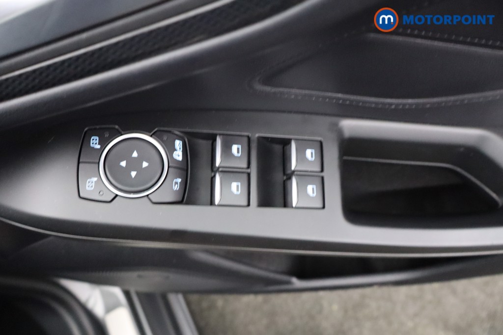 Ford Focus St-Line X Edition Manual Petrol Hatchback - Stock Number (1633698) - 16th supplementary image