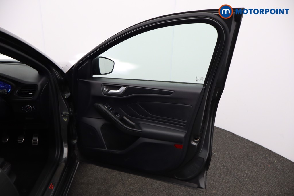 Ford Focus St-Line X Edition Manual Petrol Hatchback - Stock Number (1633698) - 17th supplementary image