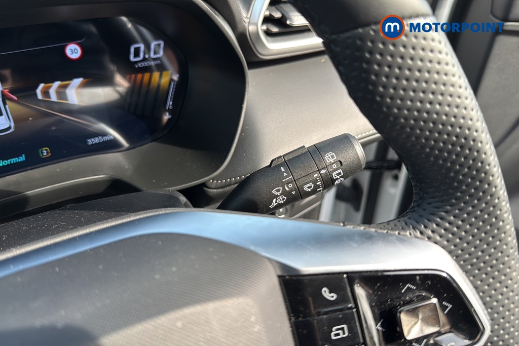 Mg Motor Uk ZS Trophy Automatic Petrol-Electric Hybrid SUV - Stock Number (1634033) - 6th supplementary image