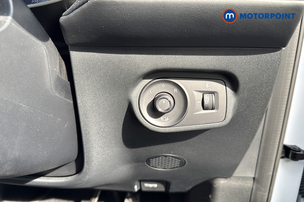 Mg Motor Uk ZS Trophy Automatic Petrol-Electric Hybrid SUV - Stock Number (1634033) - 11th supplementary image