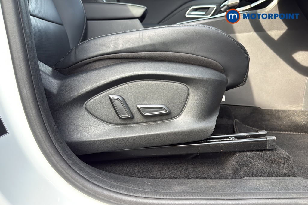 Mg Motor Uk ZS Trophy Automatic Petrol-Electric Hybrid SUV - Stock Number (1634033) - 23rd supplementary image
