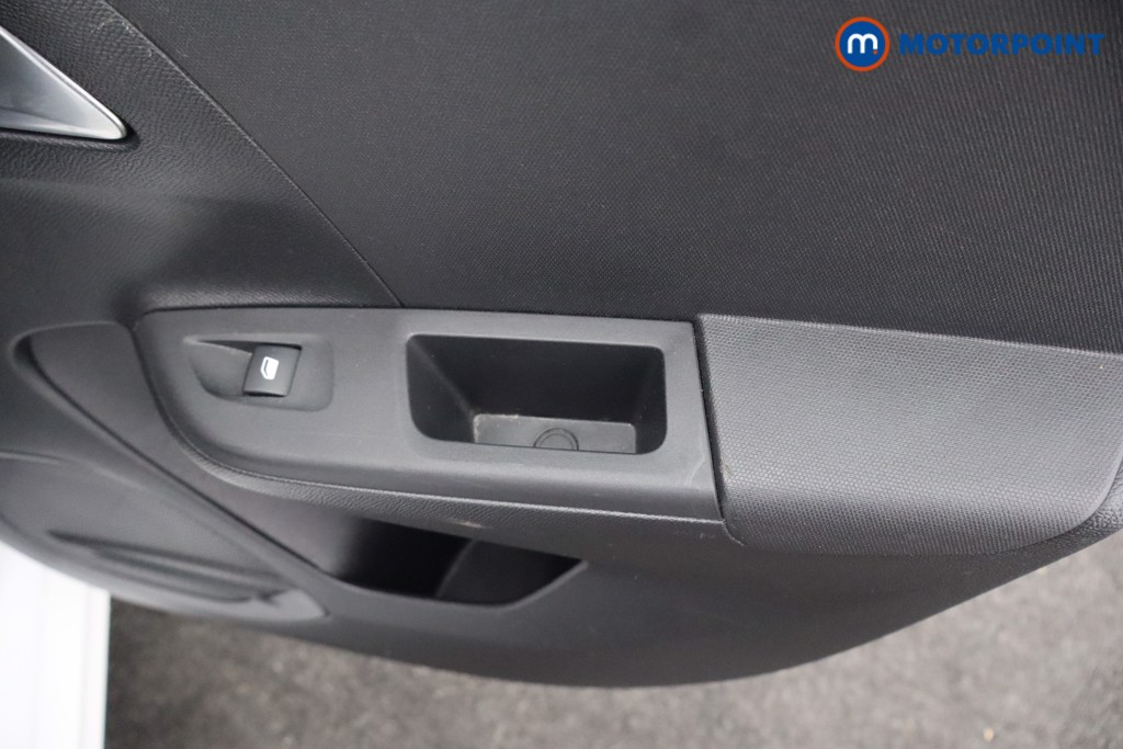 Vauxhall Corsa Design Manual Petrol Hatchback - Stock Number (1635755) - 20th supplementary image