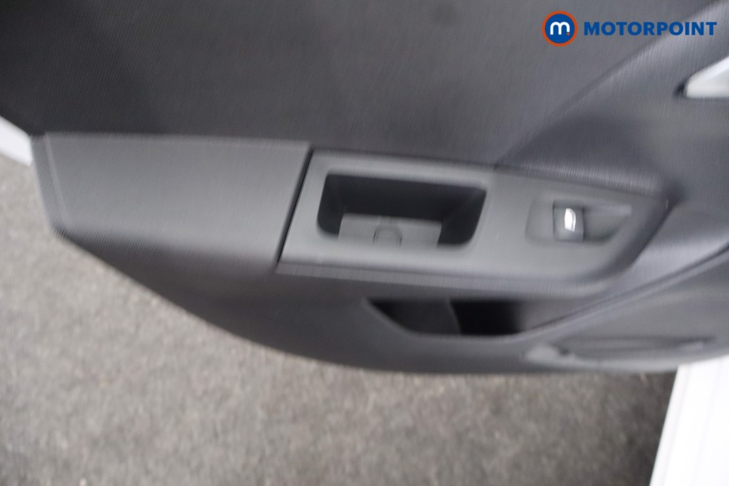 Vauxhall Corsa Design Manual Petrol Hatchback - Stock Number (1635755) - 25th supplementary image