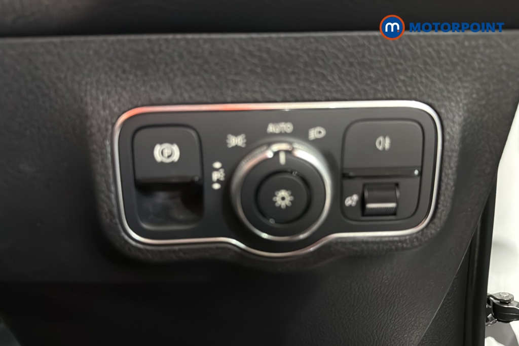 Mercedes-Benz GLB Amg Line Automatic Diesel SUV - Stock Number (1636162) - 11th supplementary image