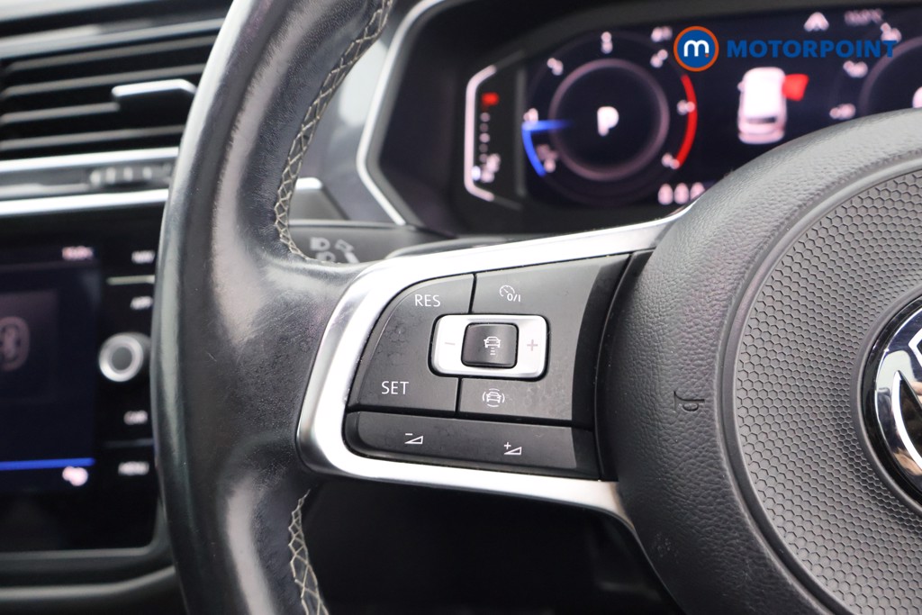 Volkswagen Tiguan R-Line Tech Automatic Diesel SUV - Stock Number (1636892) - 2nd supplementary image