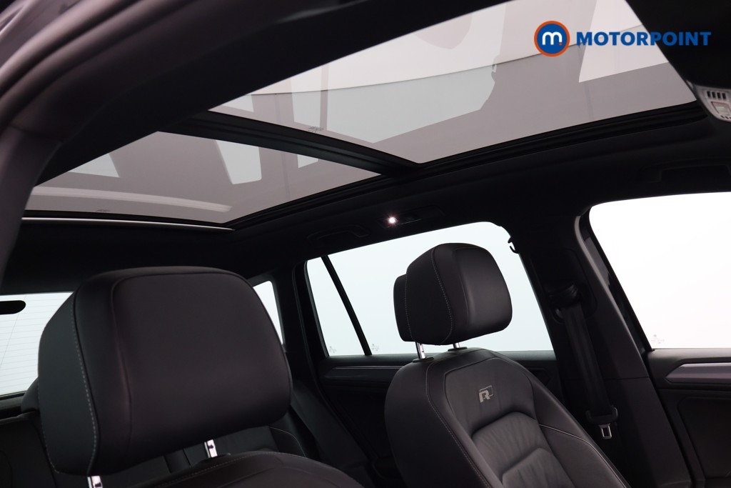 Volkswagen Tiguan R-Line Tech Automatic Diesel SUV - Stock Number (1636892) - 12th supplementary image