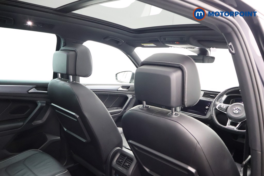 Volkswagen Tiguan R-Line Tech Automatic Diesel SUV - Stock Number (1636892) - 17th supplementary image