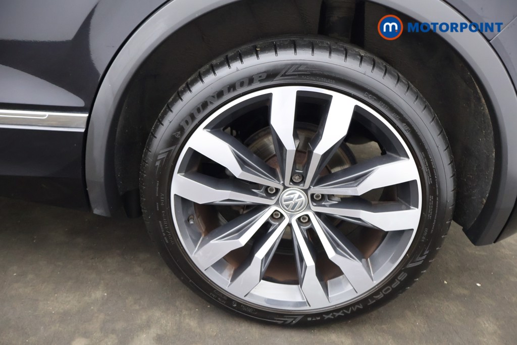 Volkswagen Tiguan R-Line Tech Automatic Diesel SUV - Stock Number (1636892) - 25th supplementary image