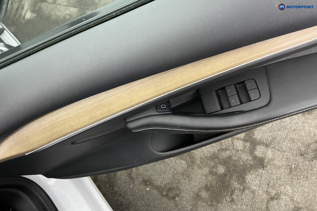 Tesla Model 3 Long Range Automatic Electric Saloon - Stock Number (1640251) - 19th supplementary image