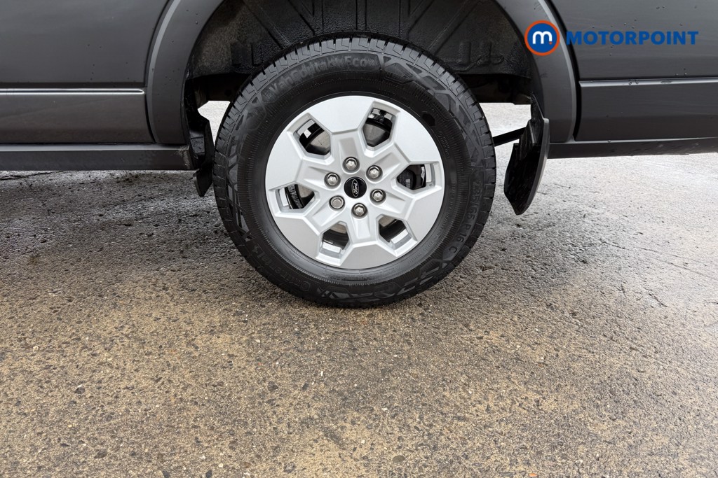 Ford Transit Limited Automatic Diesel Medium Roof Van - Stock Number (1640309) - 3rd supplementary image