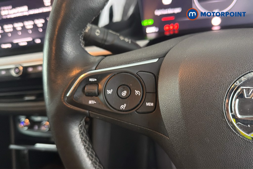 Vauxhall Grandland Ultimate Manual Petrol SUV - Stock Number (1640770) - 3rd supplementary image