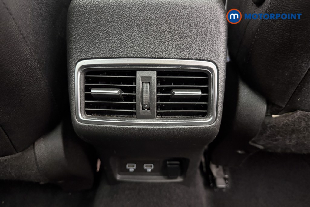 Renault Kadjar S Edition Manual Petrol SUV - Stock Number (1640952) - 21st supplementary image