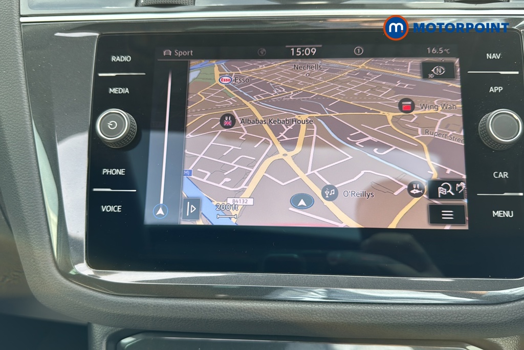 Volkswagen Tiguan Elegance Automatic Petrol SUV - Stock Number (1641322) - 9th supplementary image