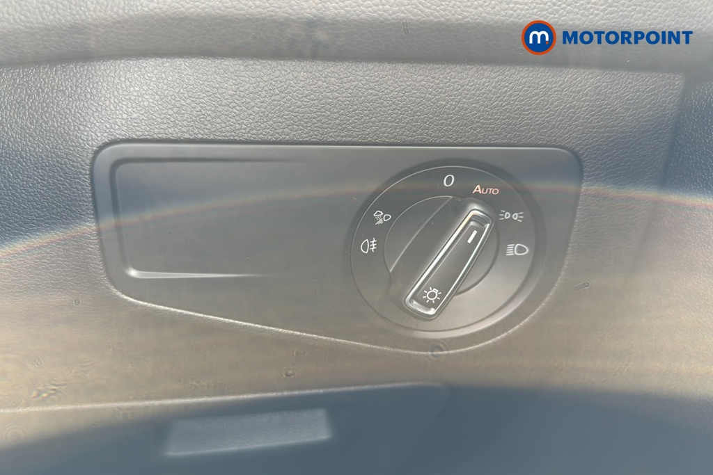 Volkswagen Tiguan Elegance Automatic Petrol SUV - Stock Number (1641322) - 11th supplementary image