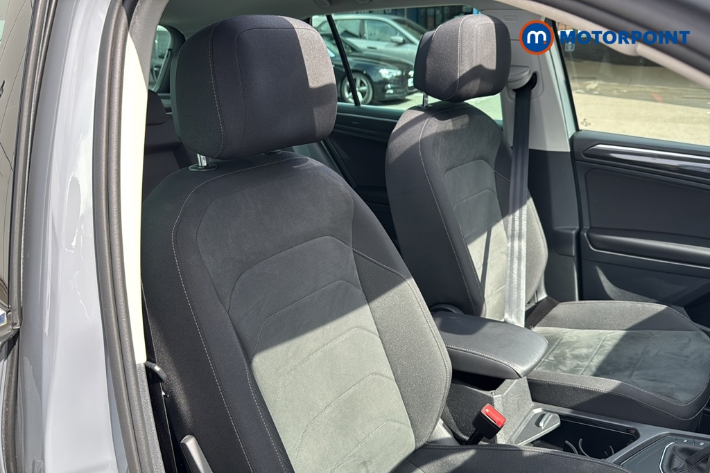 Volkswagen Tiguan Elegance Automatic Petrol SUV - Stock Number (1641322) - 22nd supplementary image