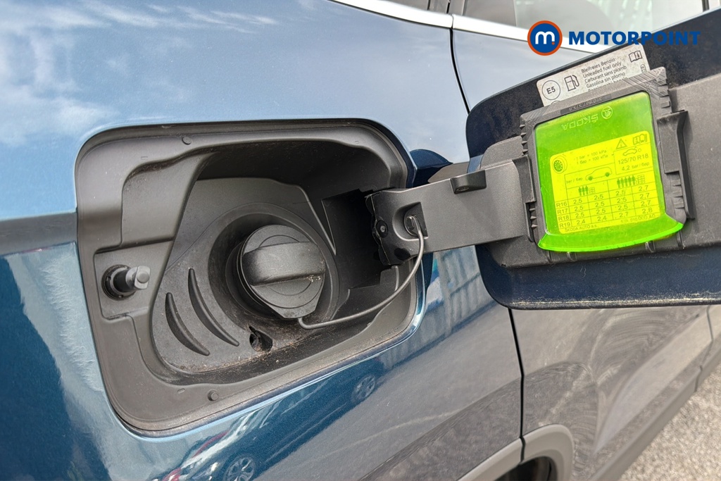 Skoda Karoq Se L Automatic Petrol SUV - Stock Number (1642160) - 41st supplementary image