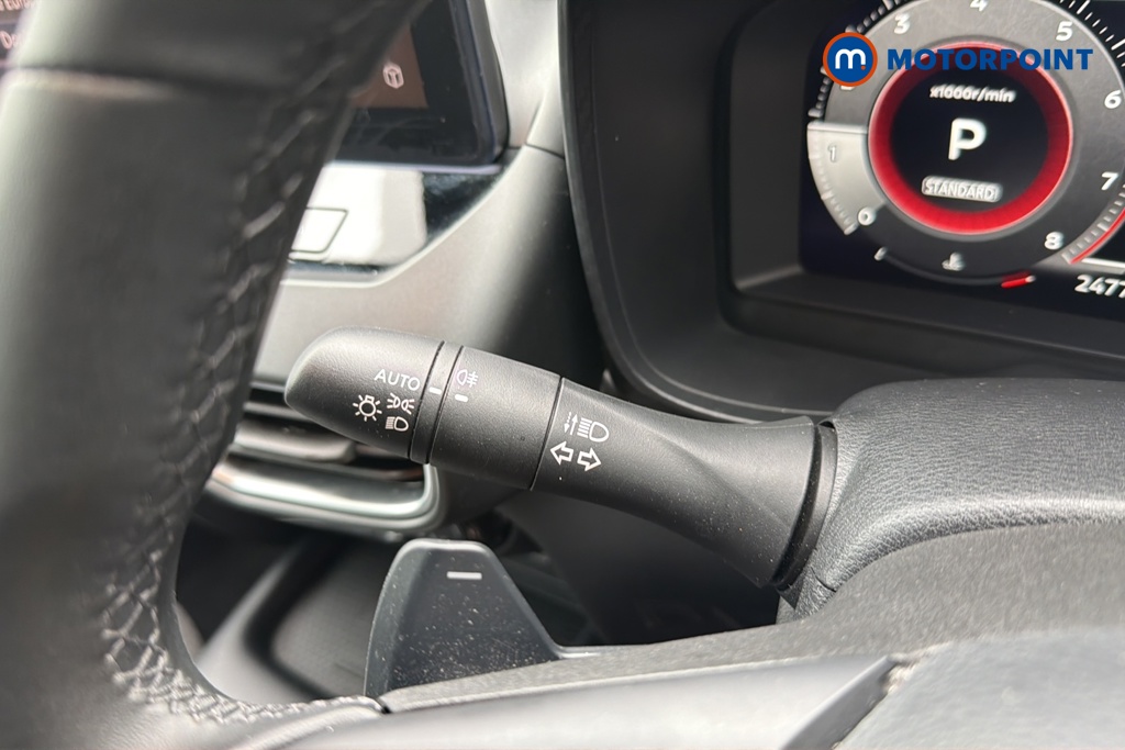 Nissan Juke N-Connecta Automatic Petrol SUV - Stock Number (1642439) - 5th supplementary image