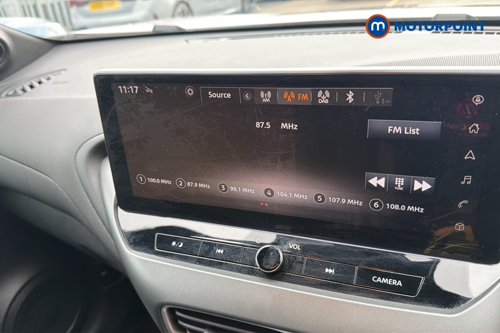 Nissan Juke N-Connecta Automatic Petrol SUV - Stock Number (1642439) - 8th supplementary image