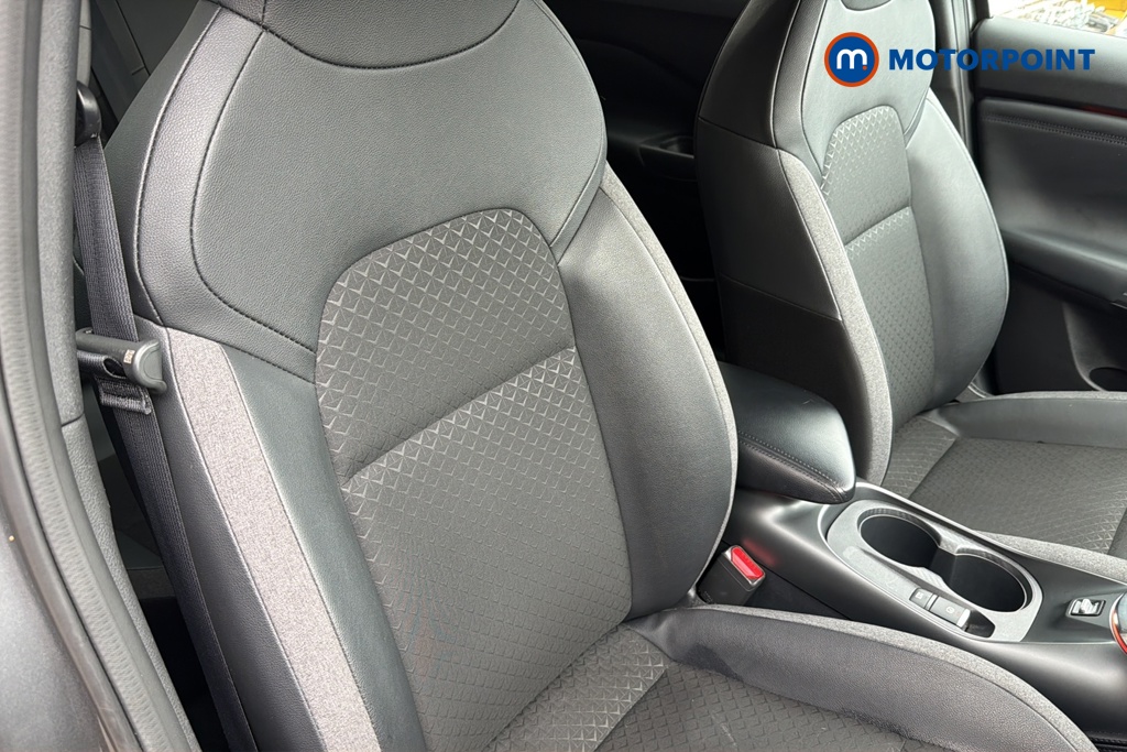 Nissan Juke N-Connecta Automatic Petrol SUV - Stock Number (1642439) - 22nd supplementary image