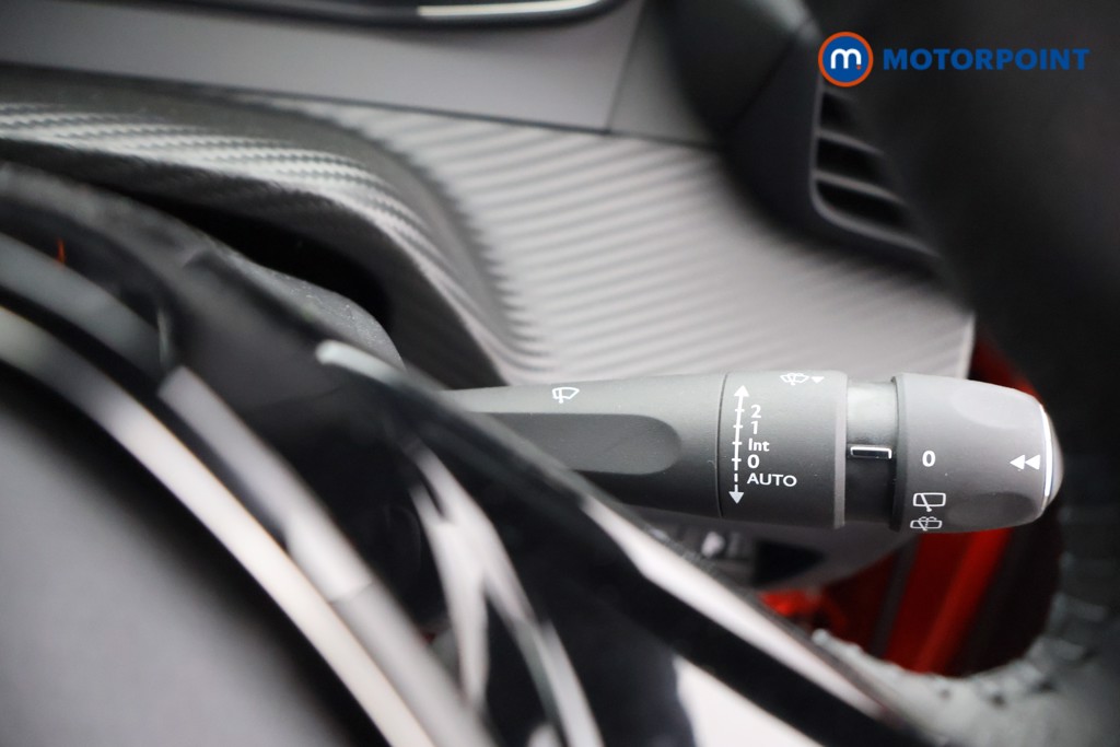 Peugeot 2008 Allure Manual Petrol SUV - Stock Number (1642547) - 6th supplementary image