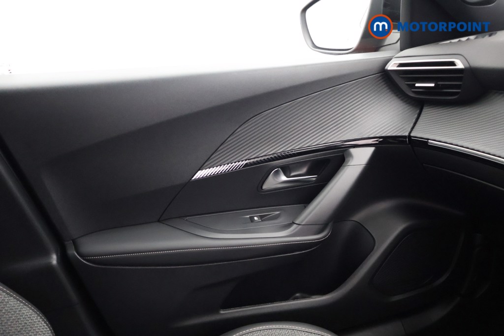 Peugeot 2008 Allure Manual Petrol SUV - Stock Number (1642547) - 10th supplementary image