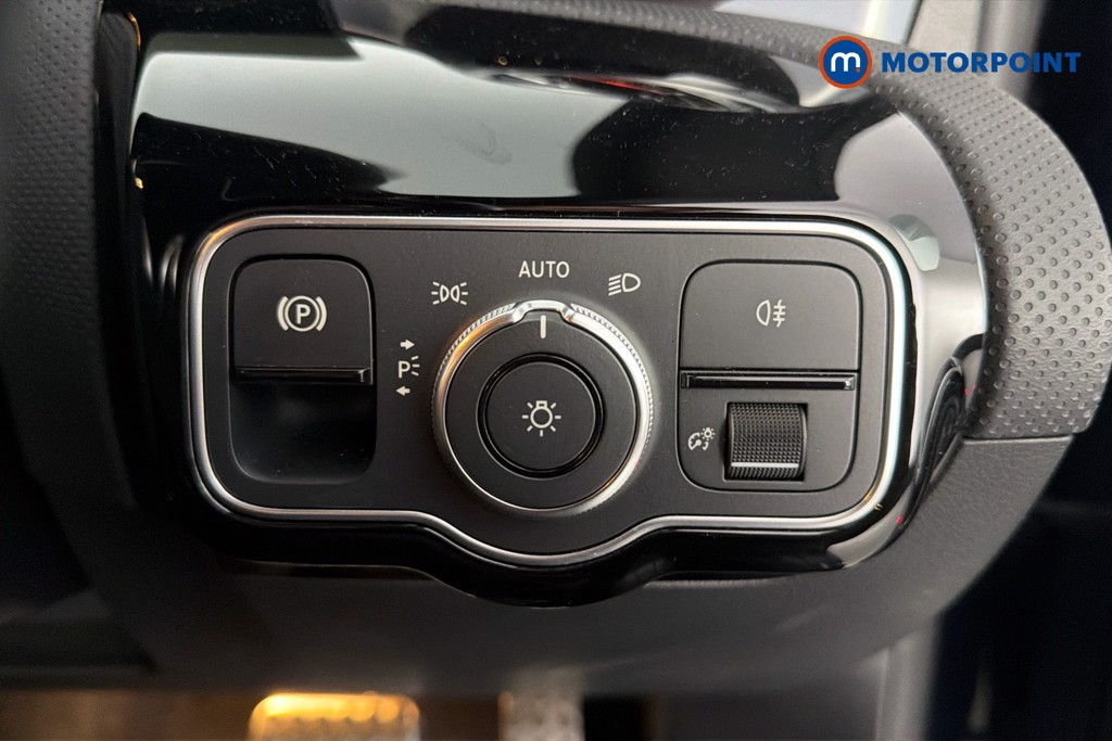 Mercedes-Benz CLA Amg Line Automatic Petrol Coupe - Stock Number (1642793) - 18th supplementary image