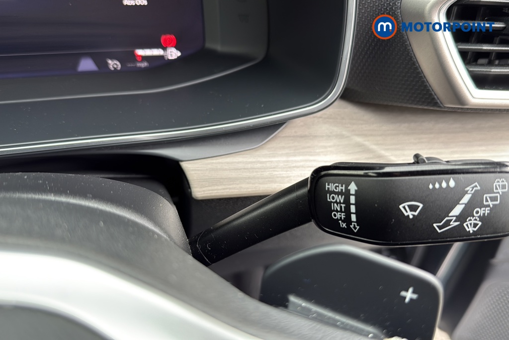 Seat Leon Xcellence Automatic Petrol Plug-In Hybrid Hatchback - Stock Number (1643176) - 6th supplementary image