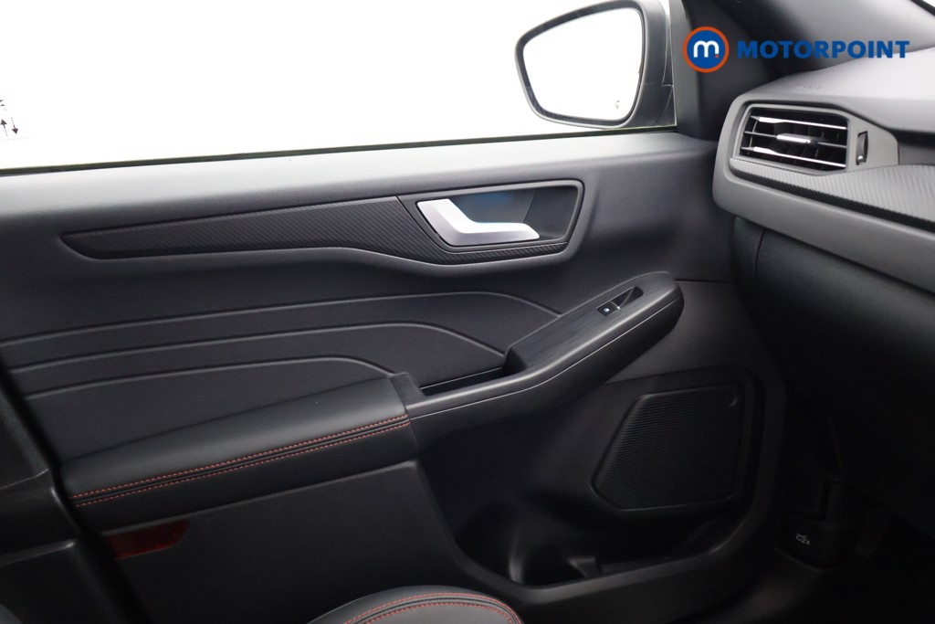 Ford Kuga St-Line Automatic Petrol-Electric Hybrid SUV - Stock Number (1643239) - 10th supplementary image