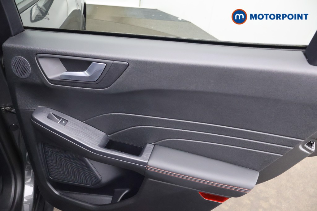 Ford Kuga St-Line Automatic Petrol-Electric Hybrid SUV - Stock Number (1643239) - 16th supplementary image