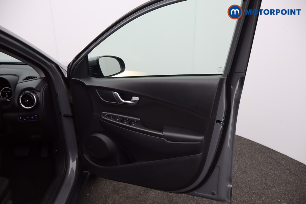 Hyundai Kona Premium Automatic Petrol-Electric Hybrid SUV - Stock Number (1643290) - 17th supplementary image