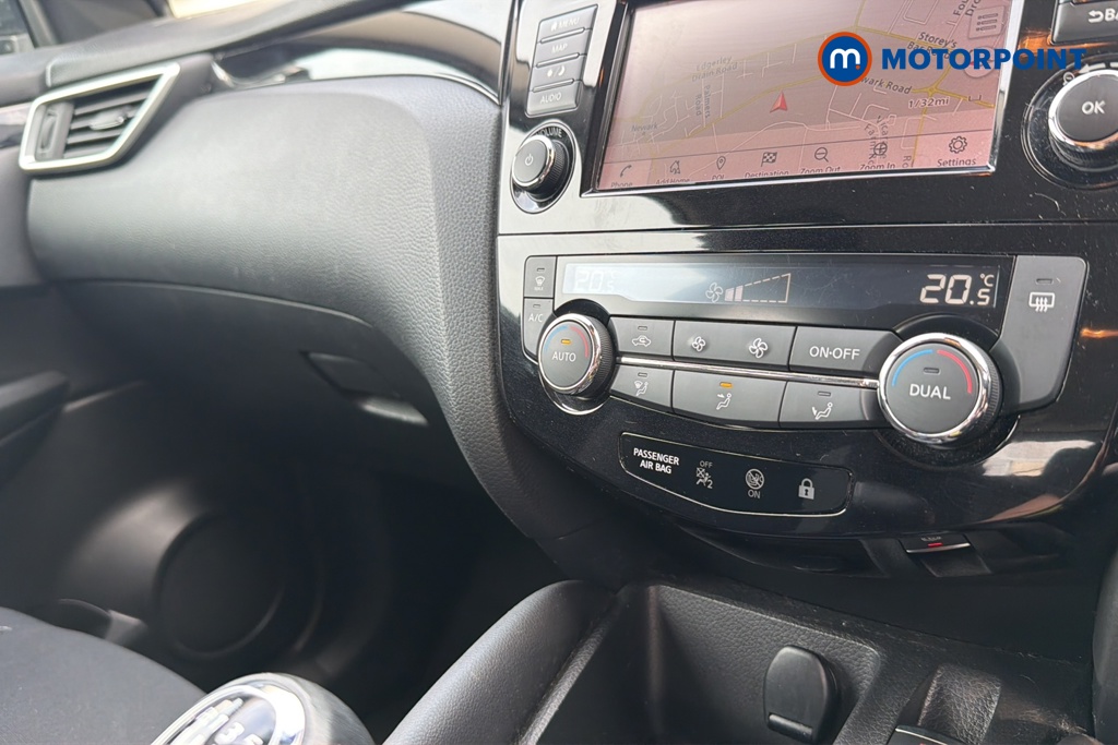 Nissan Qashqai Acenta Premium Manual Petrol SUV - Stock Number (1643337) - 12th supplementary image