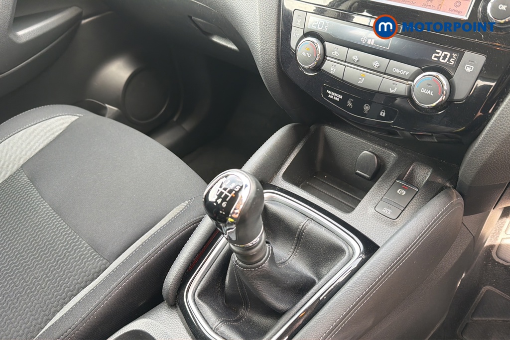 Nissan Qashqai Acenta Premium Manual Petrol SUV - Stock Number (1643337) - 15th supplementary image