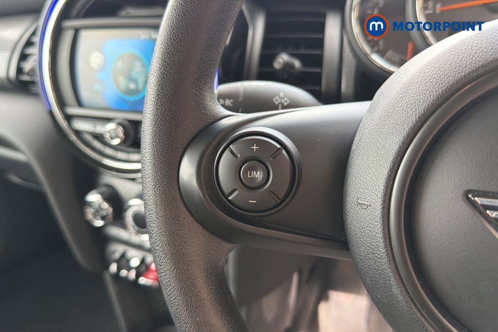 Mini Hatchback Cooper Classic Manual Petrol Hatchback - Stock Number (1643551) - 4th supplementary image