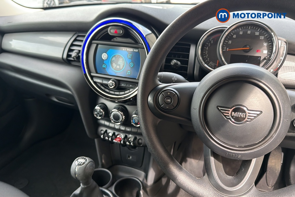 Mini Hatchback Cooper Classic Manual Petrol Hatchback - Stock Number (1643551) - 1st supplementary image