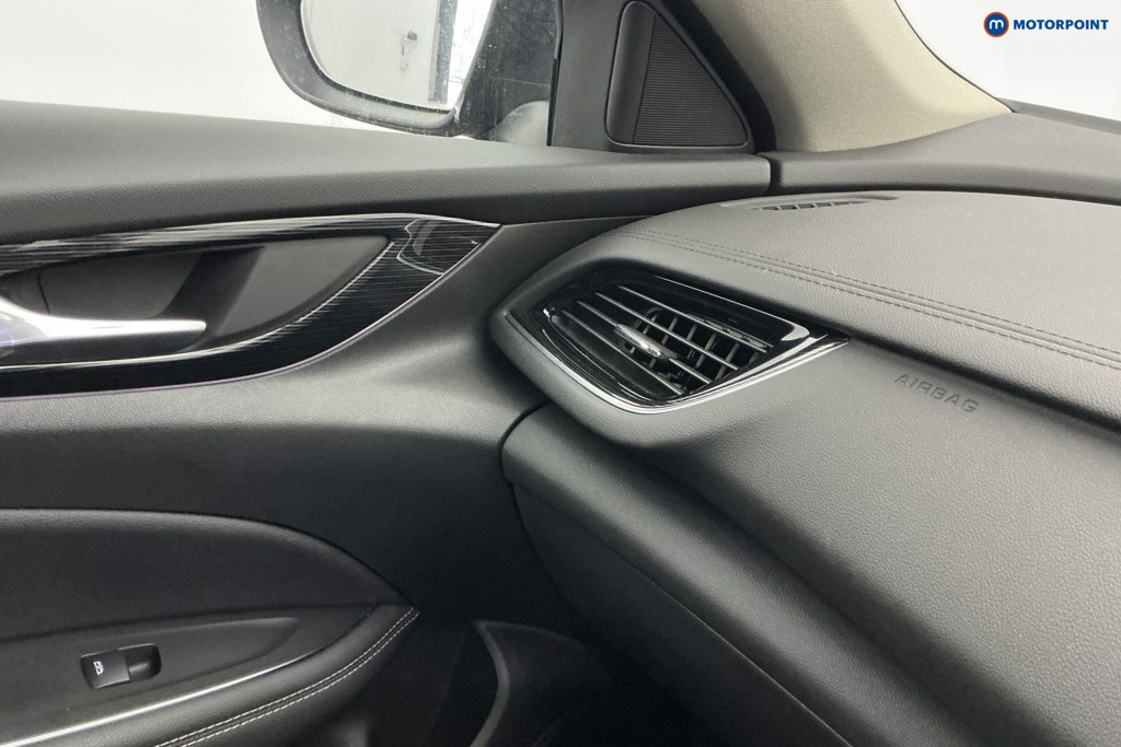 Vauxhall Insignia Elite Manual Petrol Hatchback - Stock Number (1643640) - 14th supplementary image