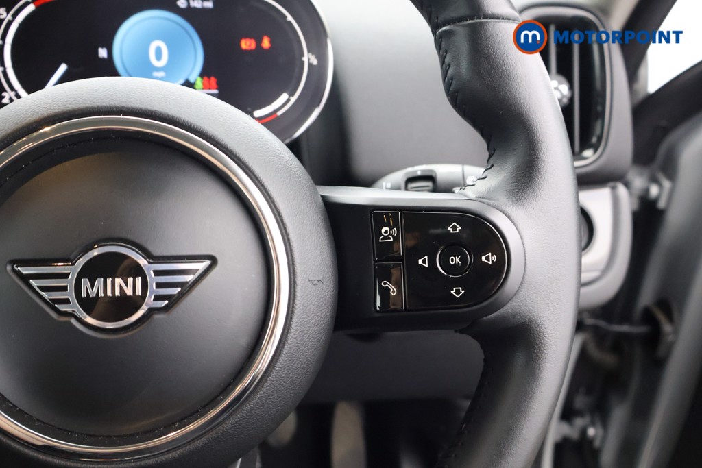 Mini Countryman Cooper Classic Manual Petrol SUV - Stock Number (1643990) - 3rd supplementary image