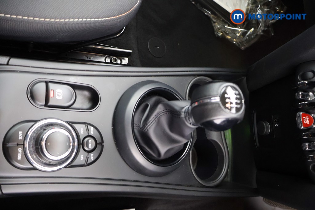 Mini Countryman Cooper Classic Manual Petrol SUV - Stock Number (1643990) - 8th supplementary image