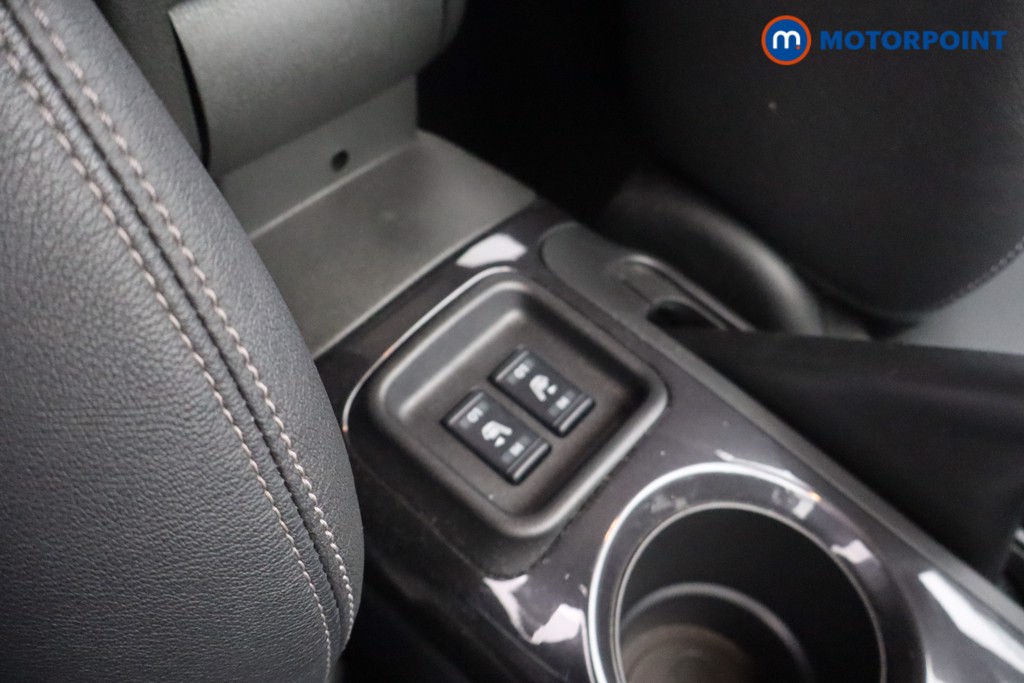 Nissan Juke Tekna Manual Petrol SUV - Stock Number (1644218) - 13th supplementary image