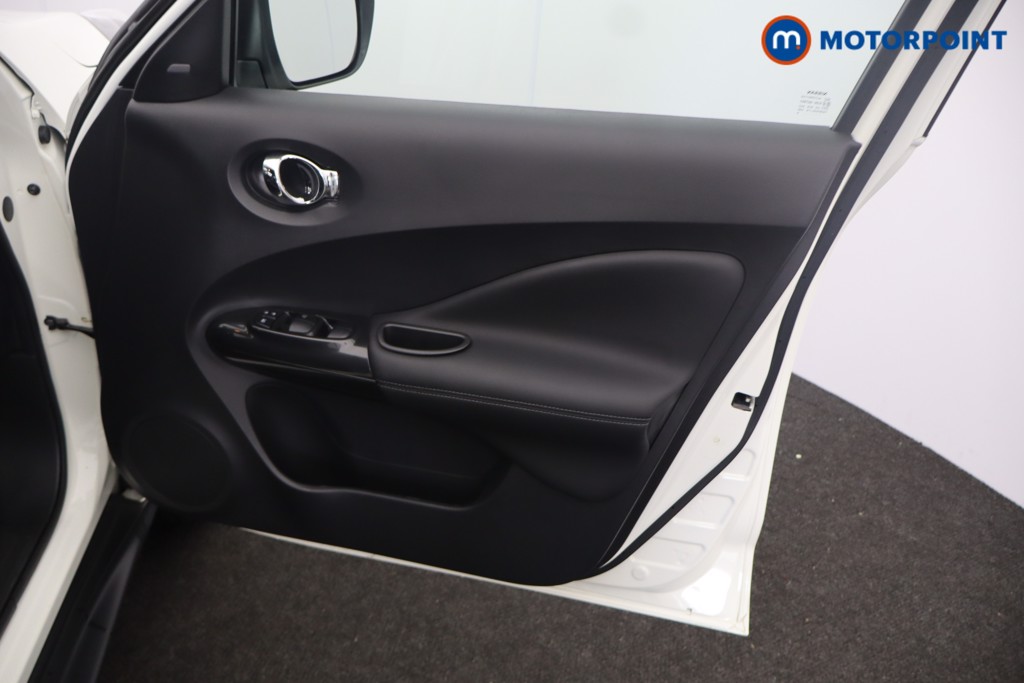 Nissan Juke Tekna Manual Petrol SUV - Stock Number (1644218) - 15th supplementary image