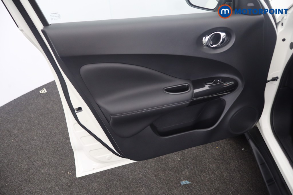 Nissan Juke Tekna Manual Petrol SUV - Stock Number (1644218) - 28th supplementary image