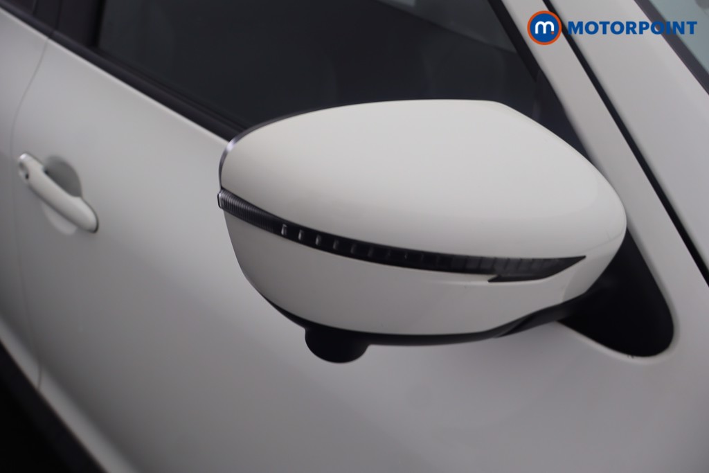 Nissan Juke Tekna Manual Petrol SUV - Stock Number (1644218) - 37th supplementary image