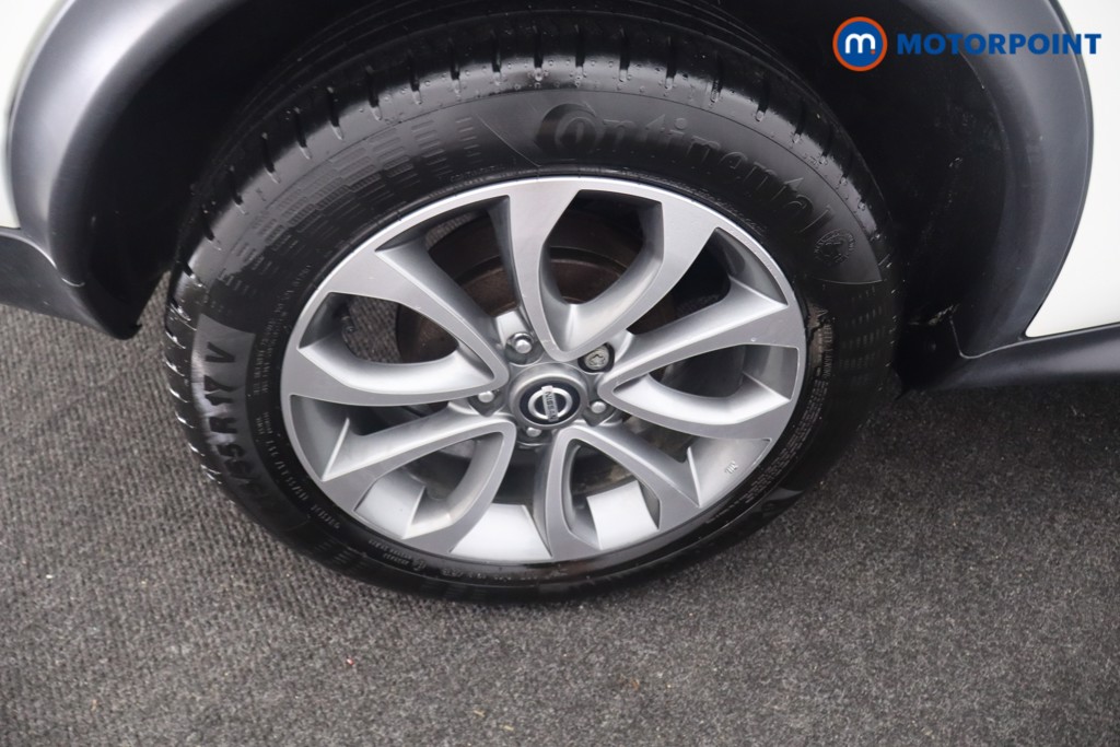 Nissan Juke Tekna Manual Petrol SUV - Stock Number (1644218) - 38th supplementary image